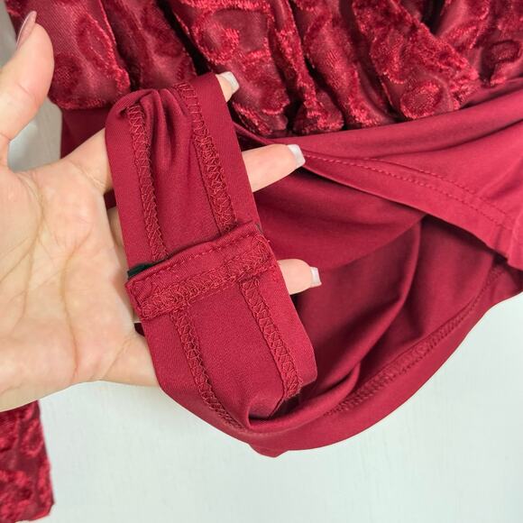Velvet Burnout Bodysuit M Red Floral Lace Plunge V-Neck Long Sleeve Whimsygoth - Picture 7 of 9